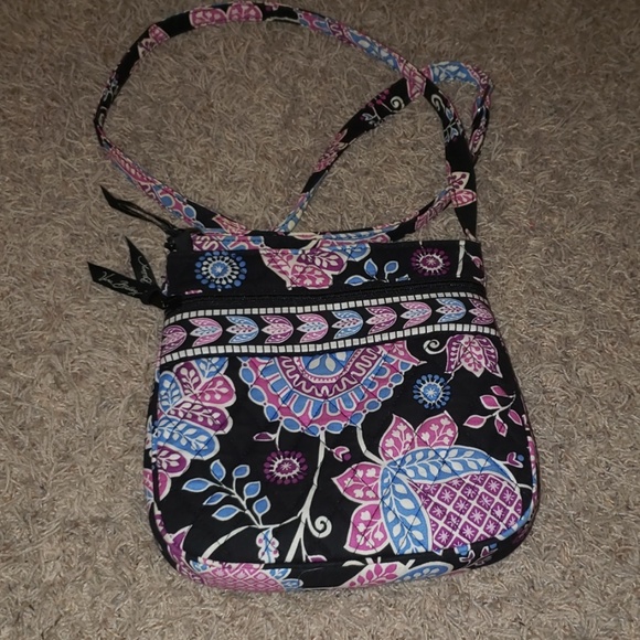 Small to medium crossbody - Picture 1 of 3